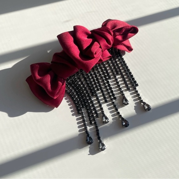 Free people Dreamin of the past 2 satin bow barrettes w/ fringe rhinestones NWT - Picture 6 of 13